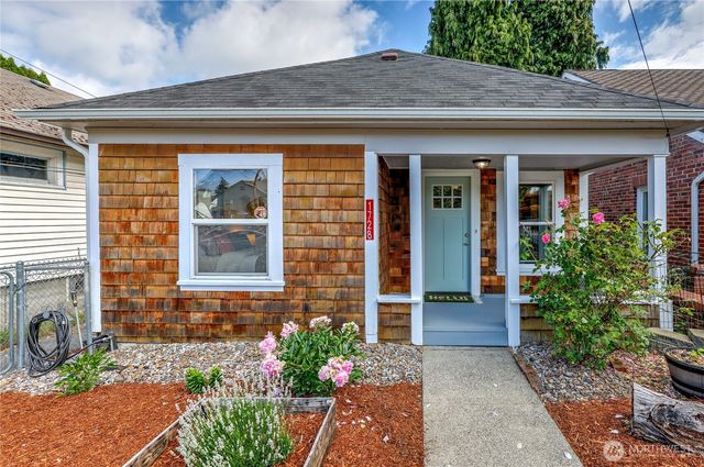 1728 5th Street, Bremerton, WA 98337
