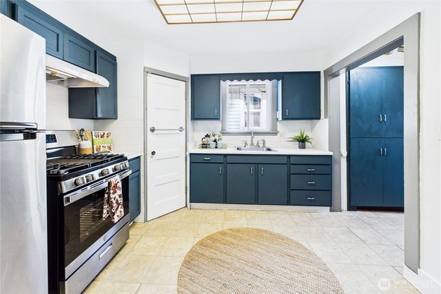 1728 5th Street, Bremerton, WA 98337