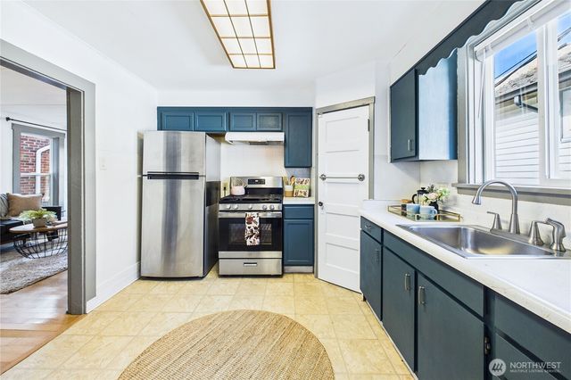 1728 5th Street, Bremerton, WA 98337