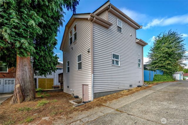 1728 5th Street, Bremerton, WA 98337