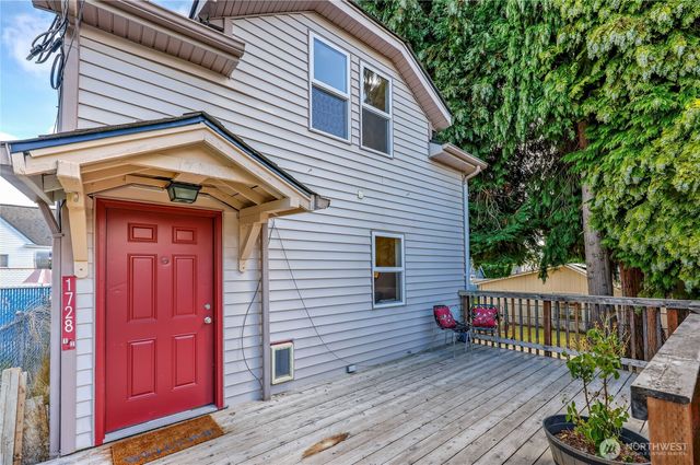 1728 5th Street, Bremerton, WA 98337