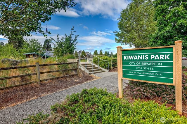 1728 5th Street, Bremerton, WA 98337