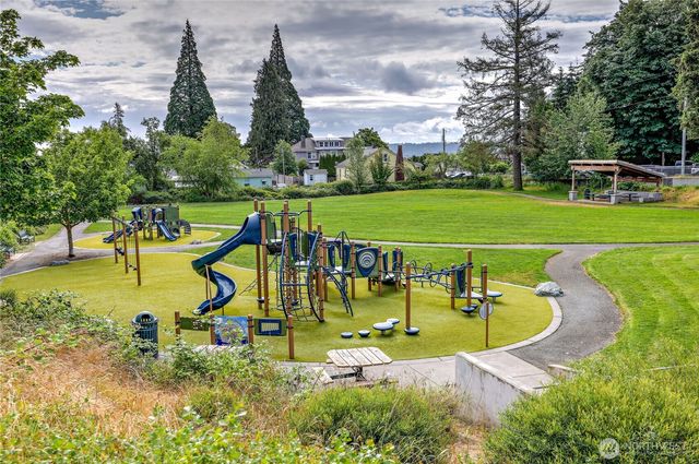 1728 5th Street, Bremerton, WA 98337