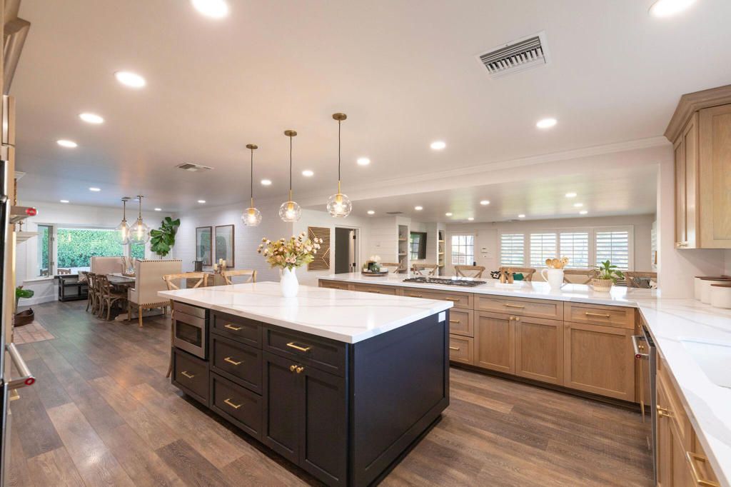 Image 10 of property listing at 535 Marilyn Avenue, Brawley, CA 92227