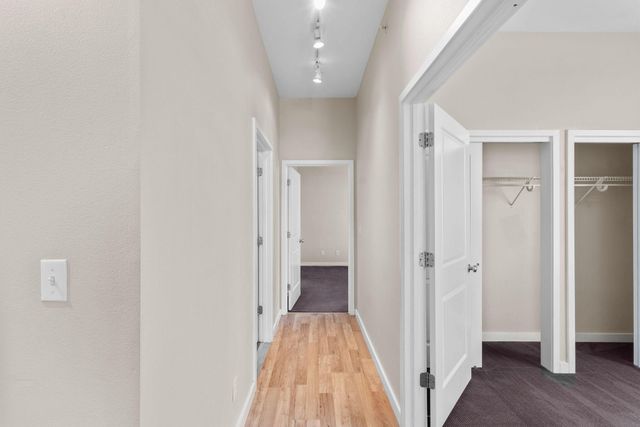 623 W Walnut 206, Springfield, MO 65806