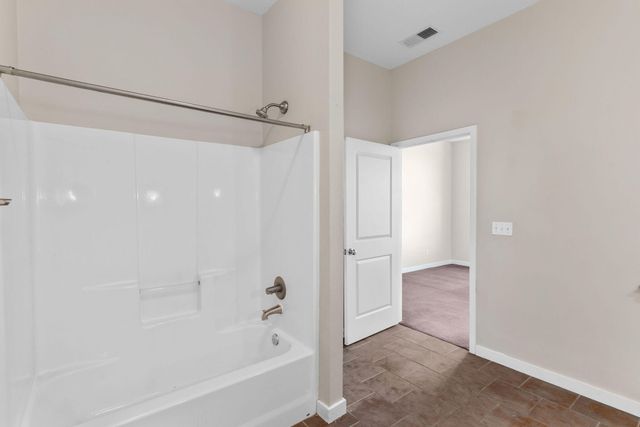 623 W Walnut 206, Springfield, MO 65806