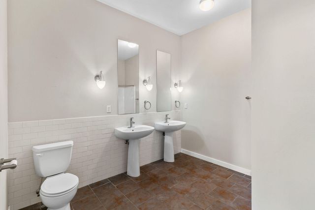 623 W Walnut 206, Springfield, MO 65806