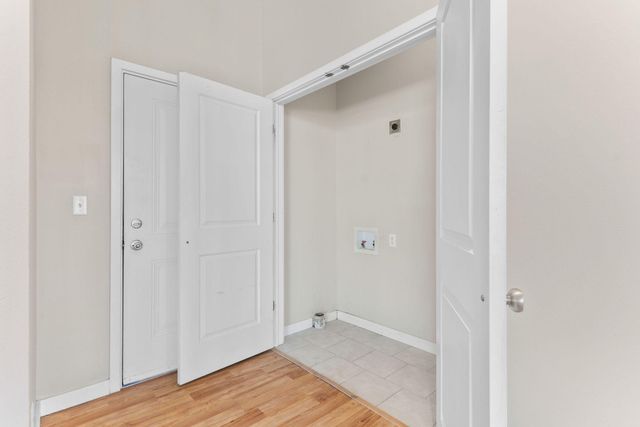 623 W Walnut 206, Springfield, MO 65806