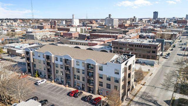 623 W Walnut 206, Springfield, MO 65806