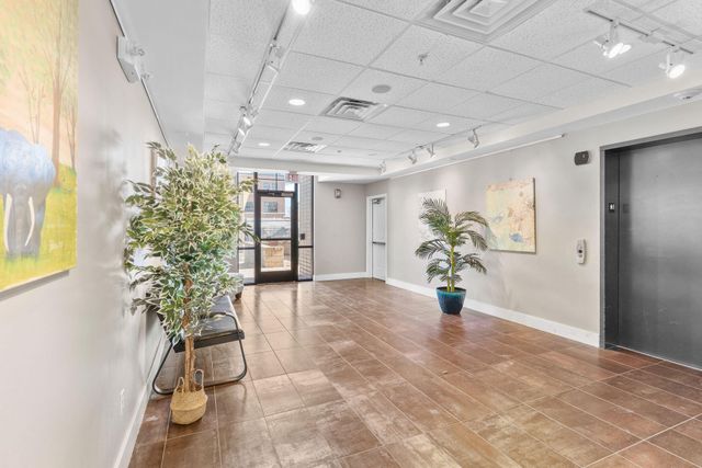 623 W Walnut 206, Springfield, MO 65806