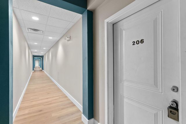 623 W Walnut 206, Springfield, MO 65806