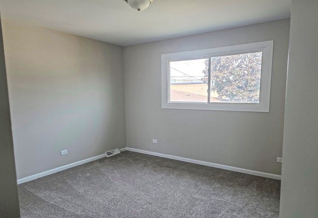 295 Hoxie Avenue, Calumet City, IL 60409