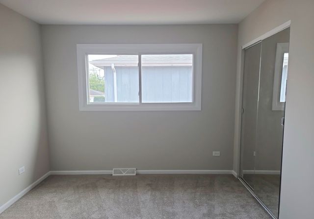 295 Hoxie Avenue, Calumet City, IL 60409