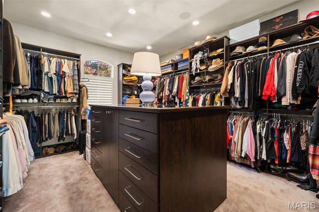 10144 Winding Ridge Road, Ladue, MO 63124