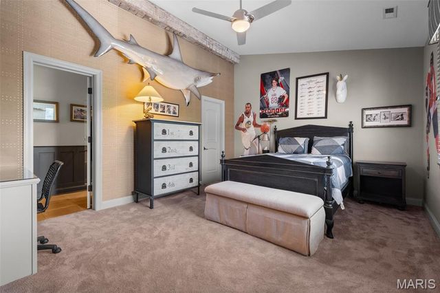 10144 Winding Ridge Road, Ladue, MO 63124