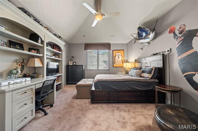 10144 Winding Ridge Road, Ladue, MO 63124