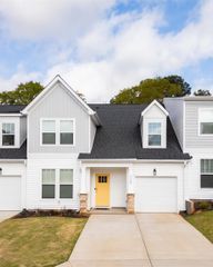 1568 Shallons Court, Spartanburg, SC 29301