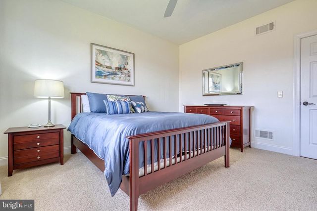 830 SAWGRASS LN, Mechanicsburg, PA 17050