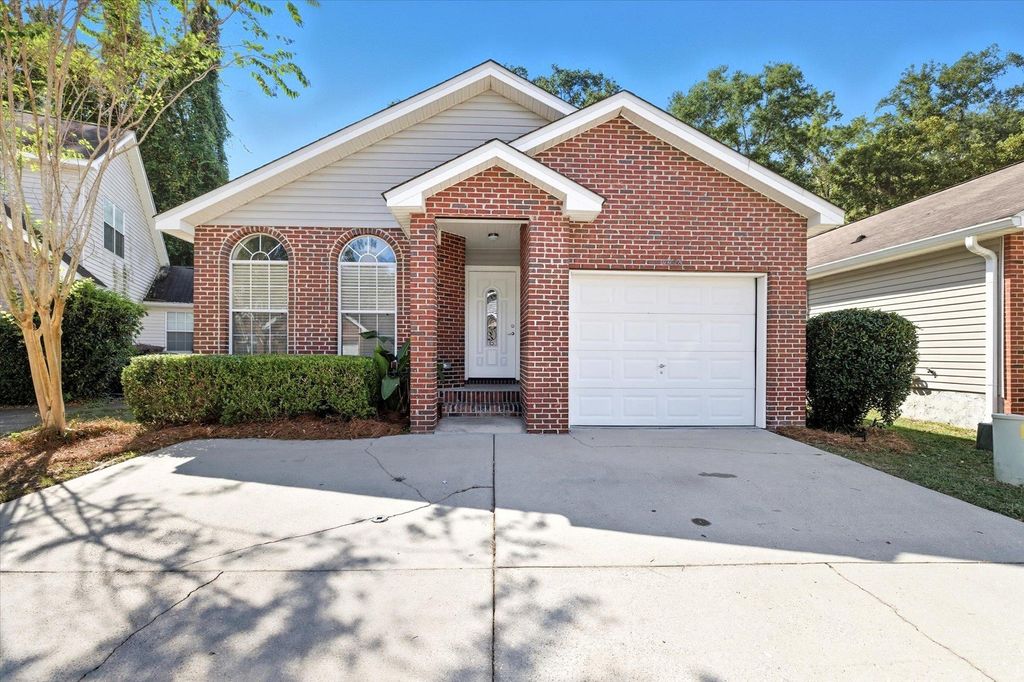 4428 SIESTA Court, Tallahassee, FL 32309