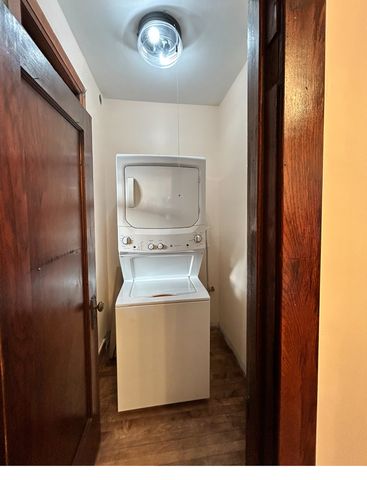 4040 N Lavergne Avenue 1, Chicago, IL 60641