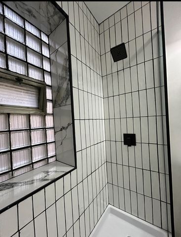 4040 N Lavergne Avenue 1, Chicago, IL 60641