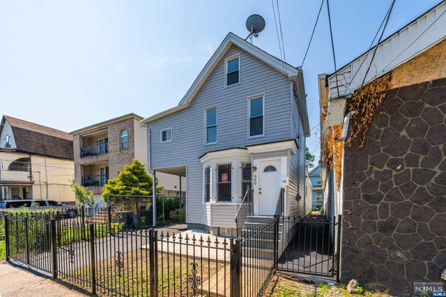 540 Hawthorne Avenue, Newark, NJ 07112