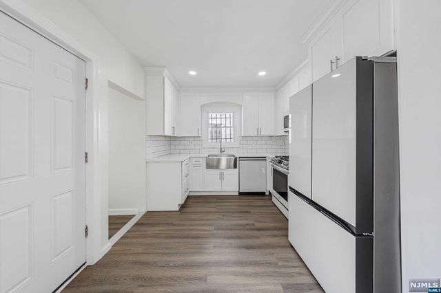 540 Hawthorne Avenue, Newark, NJ 07112