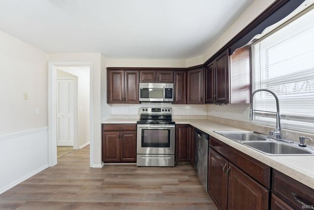 5120 Daffodil Drive, Fort Wayne, IN 46804