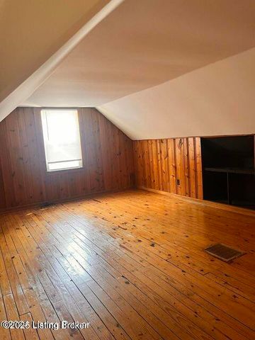 610 Marquette Dr, Louisville, KY 40222