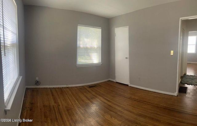 610 Marquette Dr, Louisville, KY 40222