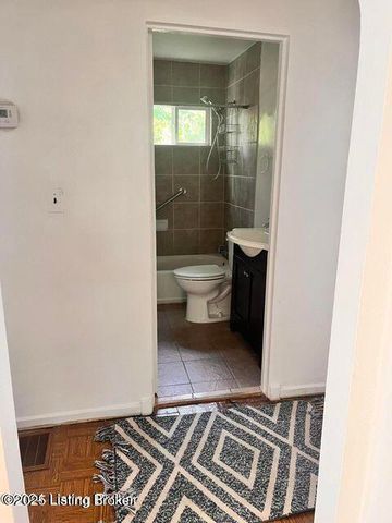 610 Marquette Dr, Louisville, KY 40222