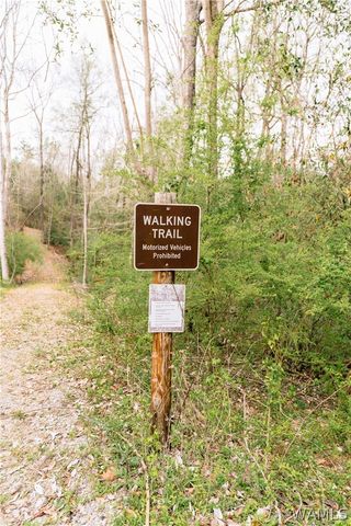 5426 Summerfield E, Tuscaloosa, AL 35404