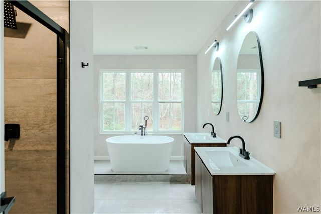 5426 Summerfield E, Tuscaloosa, AL 35404