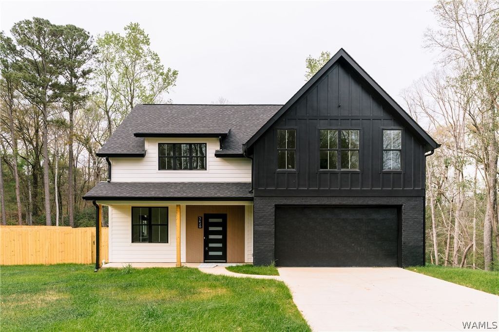 5426 Summerfield E, Tuscaloosa, AL 35404