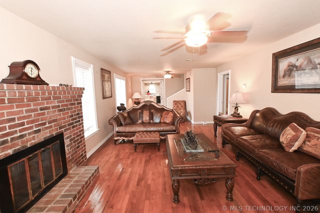 104001 S 4480 Road, Vian, OK 74962