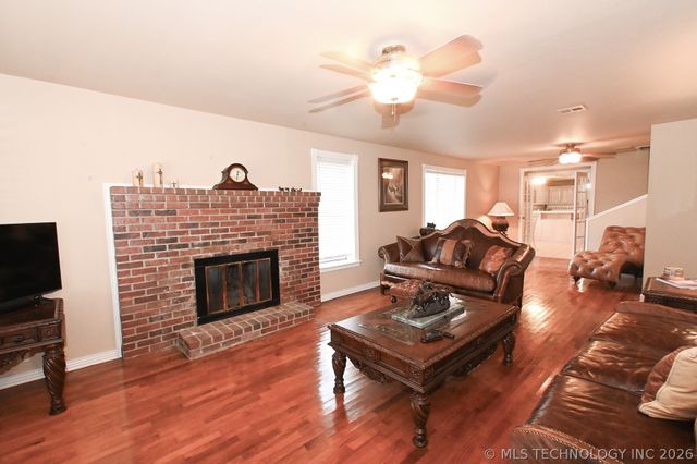 104001 S 4480 Road, Vian, OK 74962