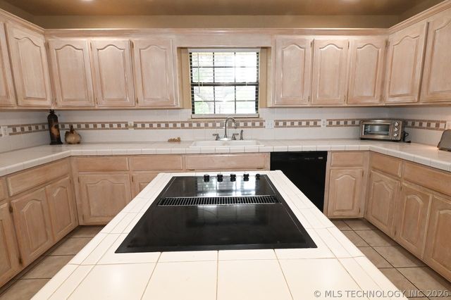 104001 S 4480 Road, Vian, OK 74962