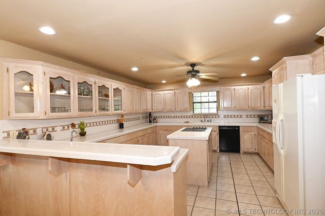 104001 S 4480 Road, Vian, OK 74962