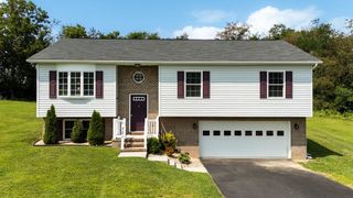 321 TANAGER LN, Elkton, VA 22827