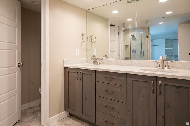 1203 E ROMA DR, Fruit Heights, UT 84037