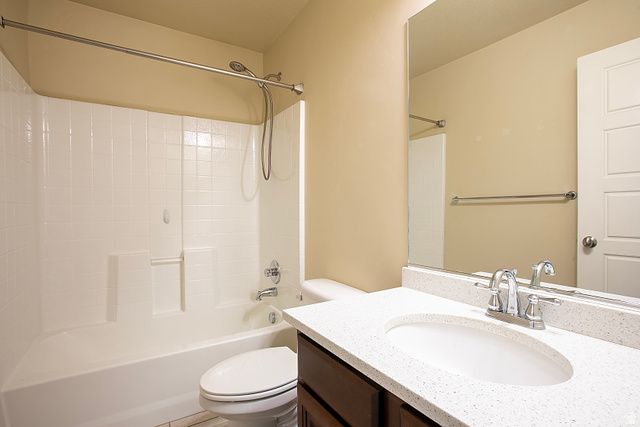 1203 E ROMA DR, Fruit Heights, UT 84037