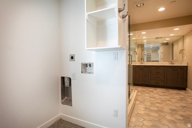 1203 E ROMA DR, Fruit Heights, UT 84037