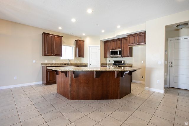 1203 E ROMA DR, Fruit Heights, UT 84037