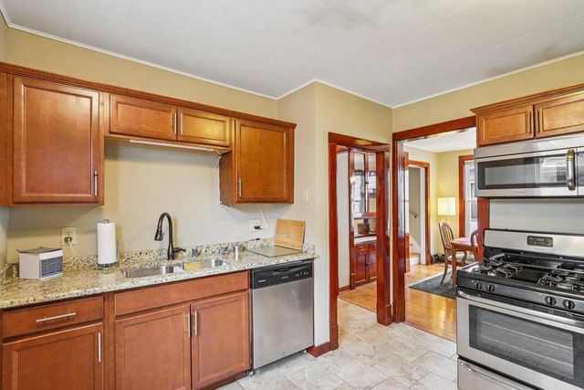 1634 S 80th STREET, West Allis, WI 53214