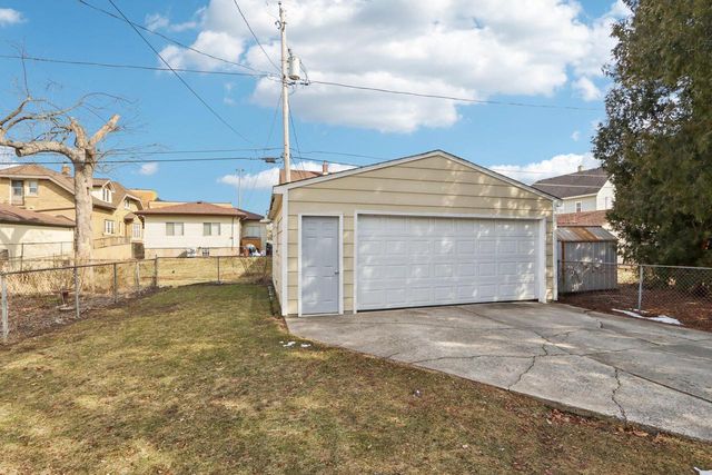 1634 S 80th STREET, West Allis, WI 53214