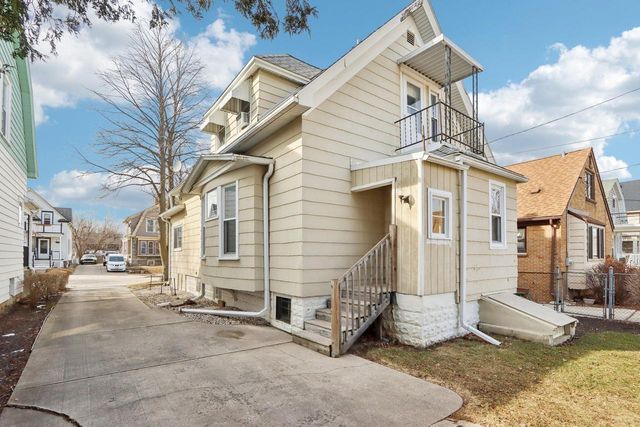 1634 S 80th STREET, West Allis, WI 53214