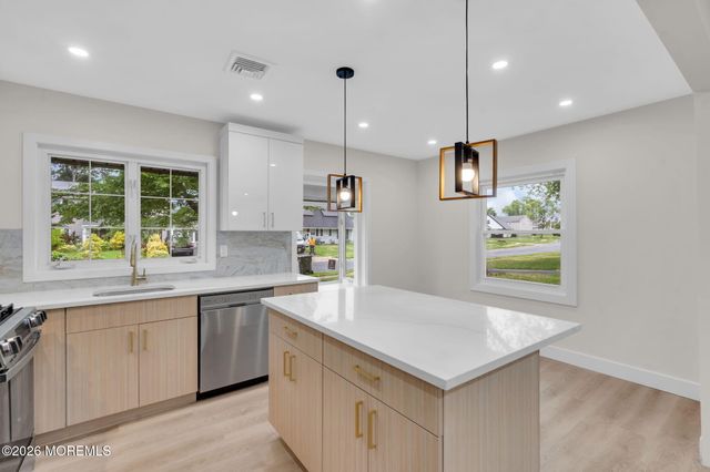 20 Blackwell Lane, Willingboro, NJ 08046