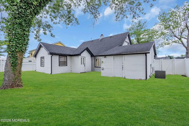 20 Blackwell Lane, Willingboro, NJ 08046