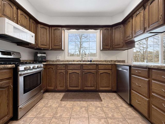 N570 W FAIRLAND CIRCLE, Menominee, MI 49858