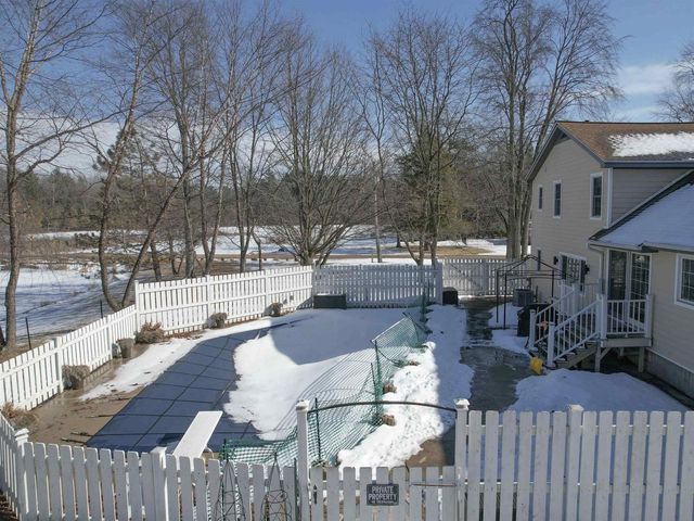 N570 W FAIRLAND CIRCLE, Menominee, MI 49858